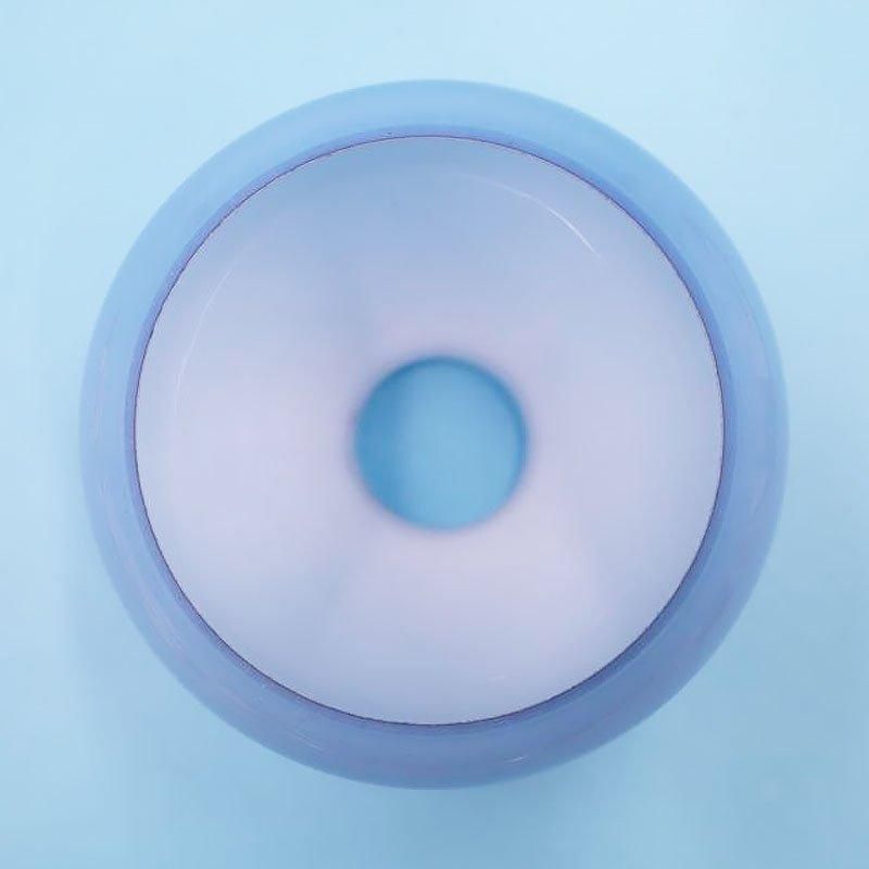 昭和初期の繊細なパウダーブルーランプシェード