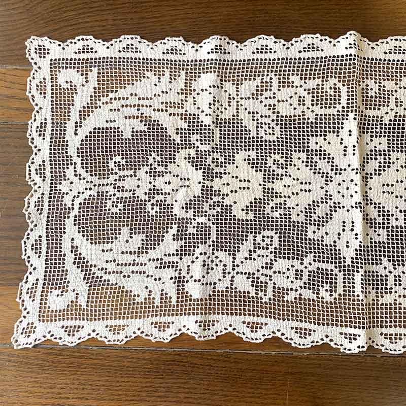 フランス製レーステーブルセンター生成り色