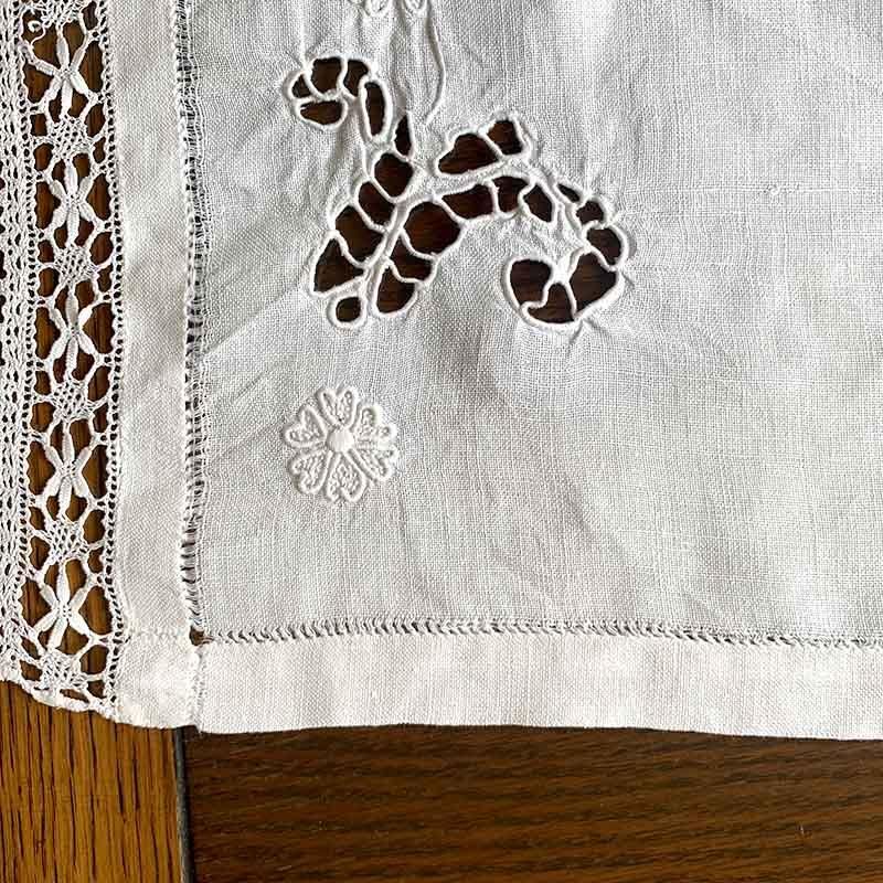 アンティーク フランス/ ベルギー アイレット刺繍 フリンジ装飾