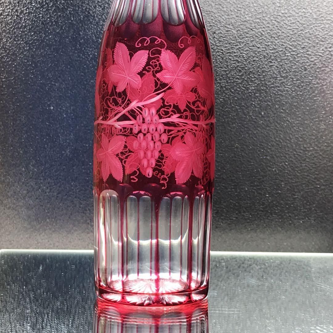 Baccarat バカラ　My Fire マイファイヤー　赤色 ガラス製品 Baccarat Harcourt My Fire candlestick, red | artedona.