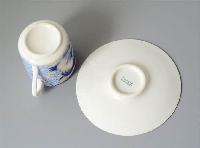 ヴィンテージARABIAデミタスカップ 鳥と花の優雅な模様