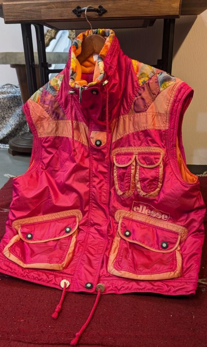 ellesse 赤 M フード付きウィンタージャケット1点物