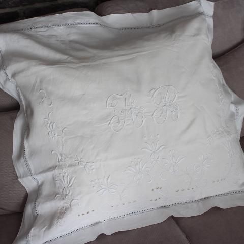 フランスアンティーク イニシャル刺繍入り枕カバー ハンドメイド フランスアンティーク イニシャル刺繍入り枕カバー ハンドメイド
