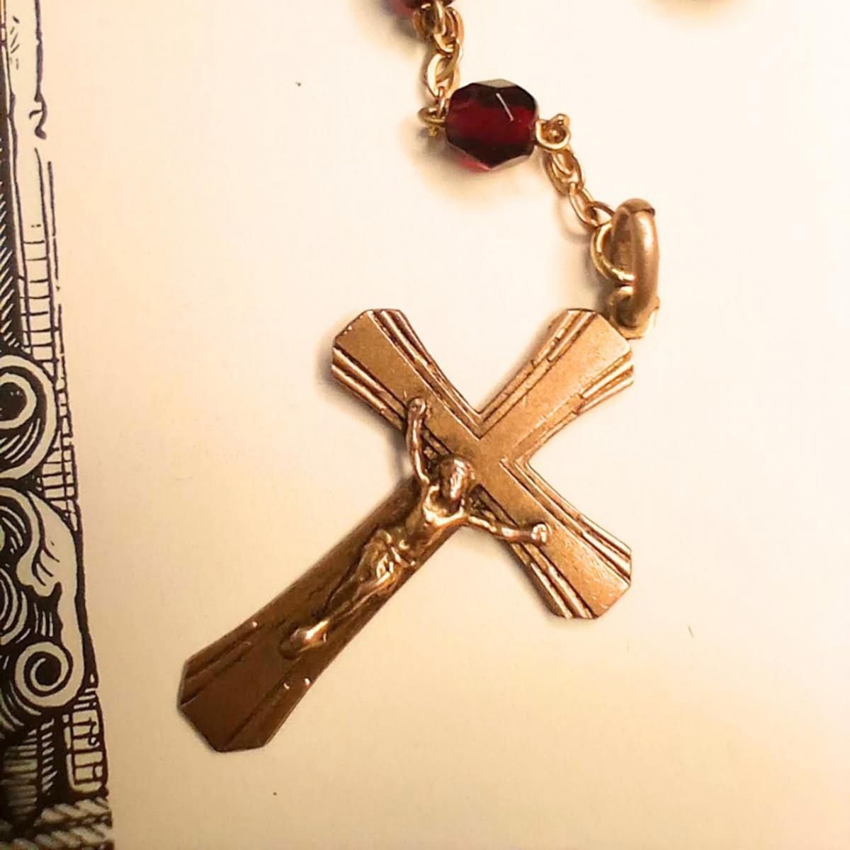 古いロザリオ ワインレッド ガラスビーズ アンティーク