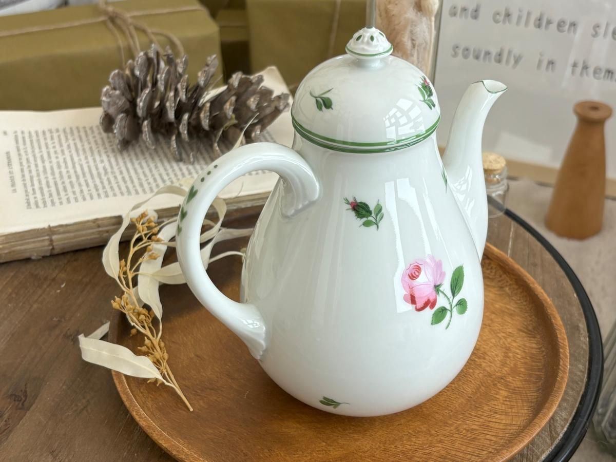 アウガルテン ウィンナーローズティーポット - ANTIQUE LEAVES アウガルテン ウィンナーローズティーポット - ANTIQUE LEAVES