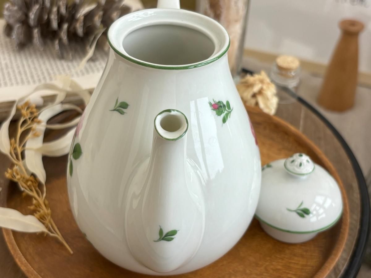 アウガルテン ウィンナーローズティーポット - ANTIQUE LEAVES アウガルテン ウィンナーローズティーポット - ANTIQUE LEAVES
