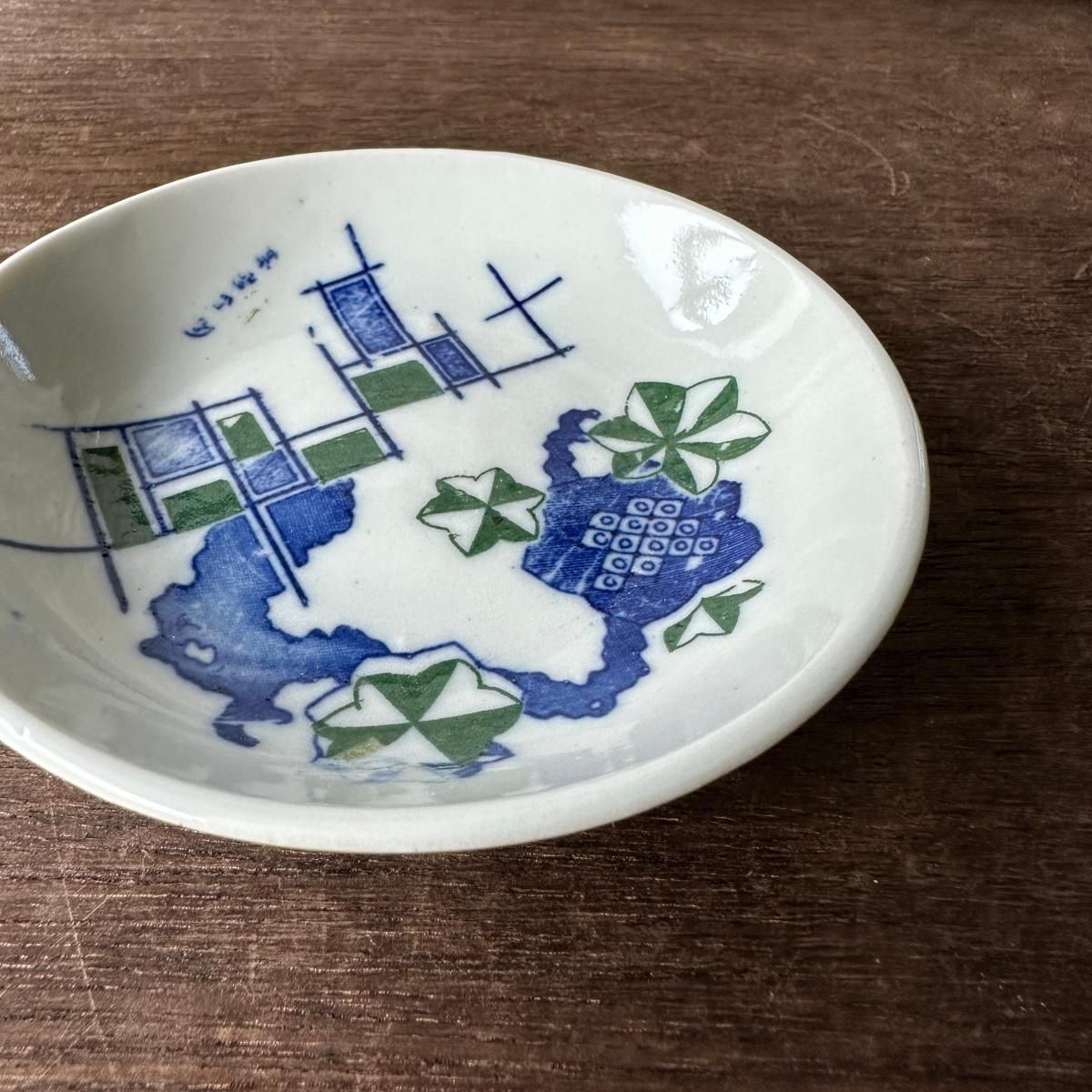 大正時代頃の不思議なカラー印判小皿