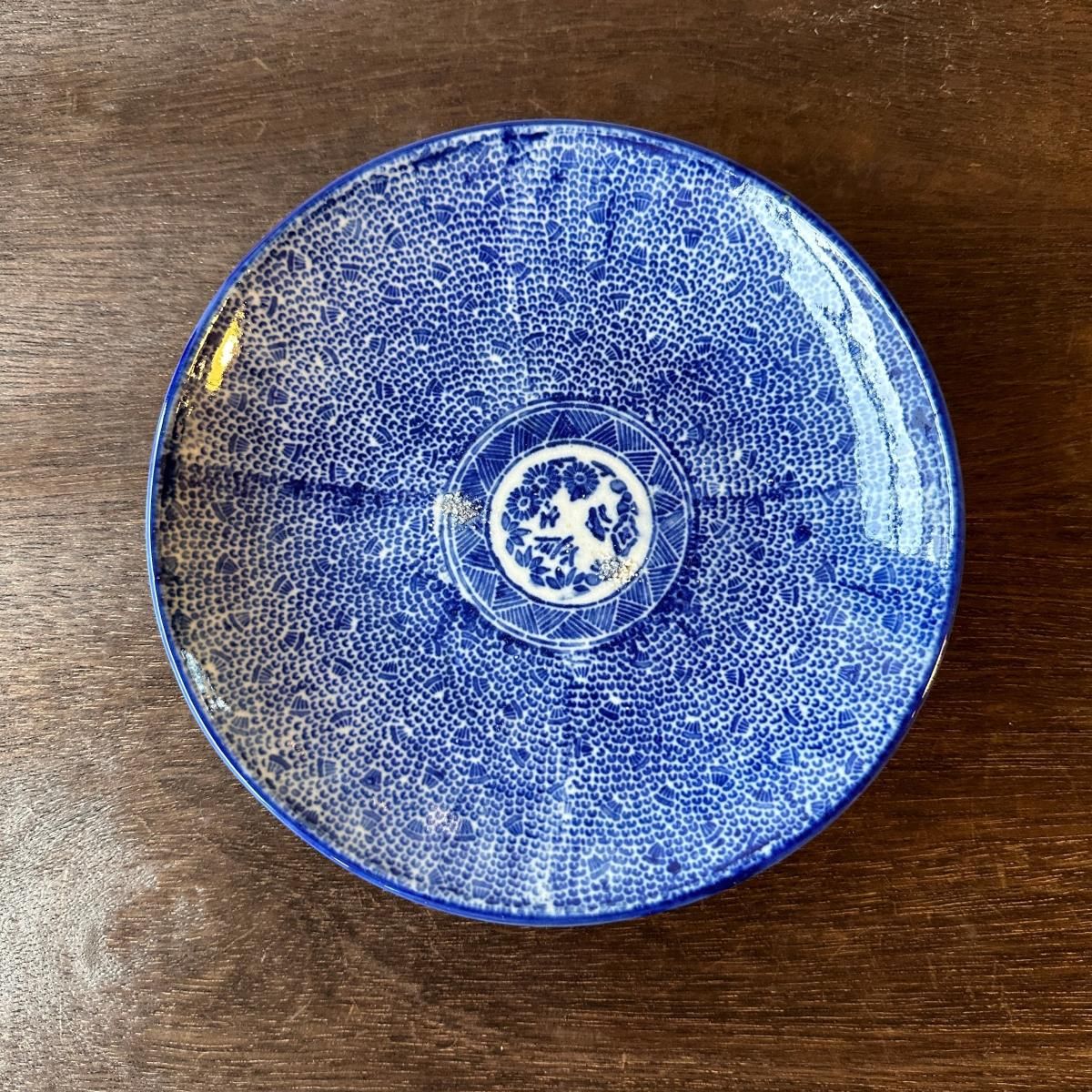 鮮やかなブルーのみじん唐草中皿 - ANTIQUE LEAVES