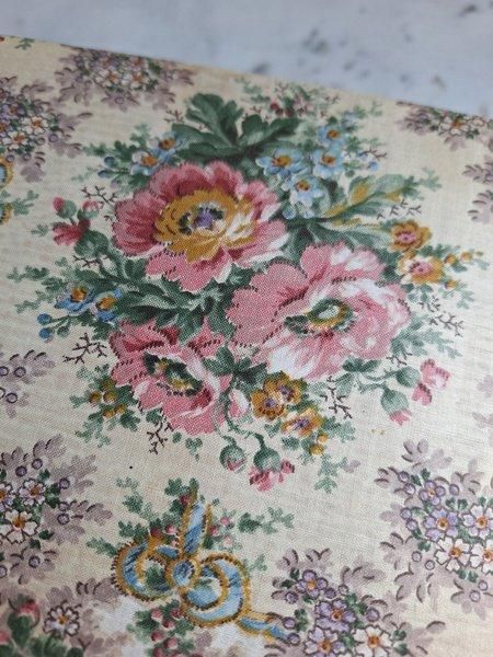 アンティーク花柄カルトナージュボックス - ANTIQUE LEAVES アンティーク花柄カルトナージュボックス - ANTIQUE LEAVES