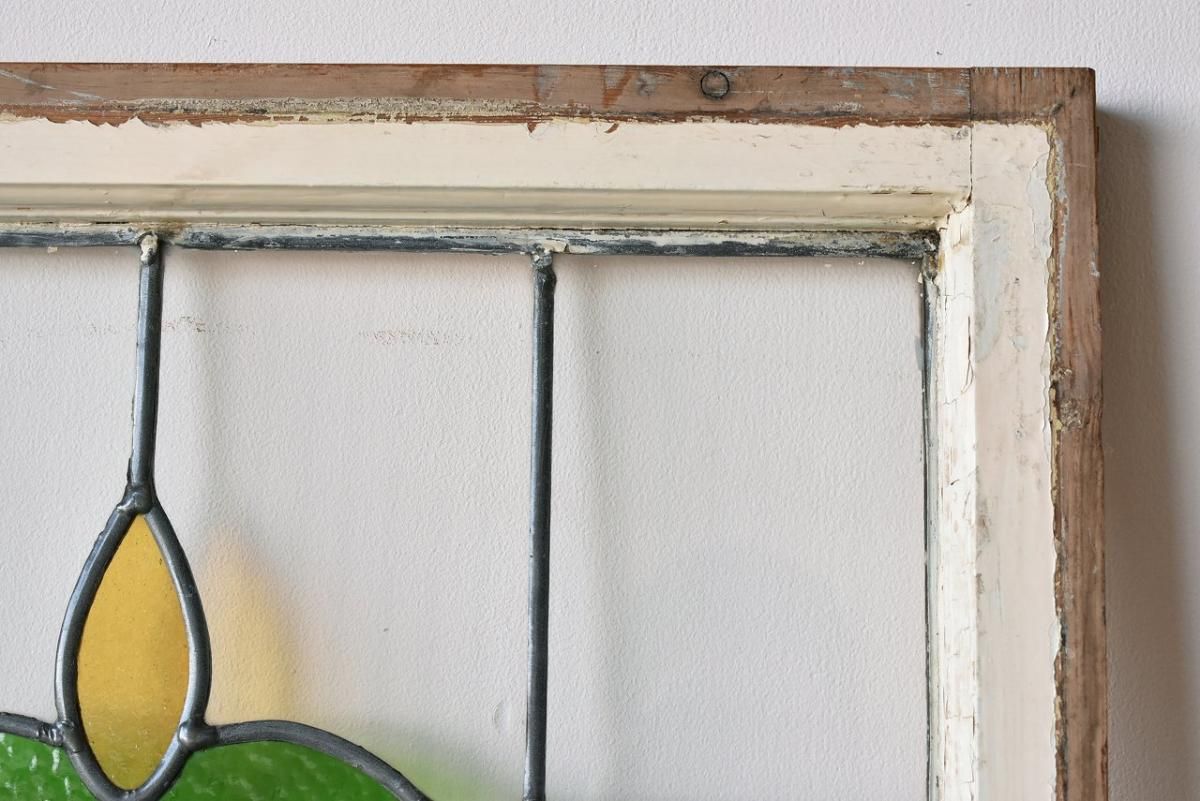 英国製1920年代 ステンドグラス｜若葉ワンポイントの愛らしさ