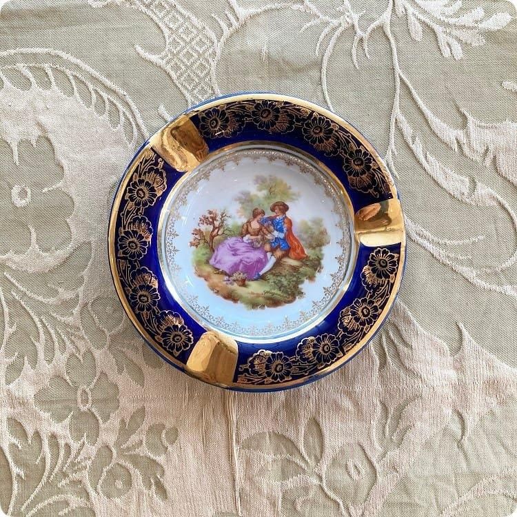 フランス直輸入】華やかな色彩が美しい リモージュ アッシュ フランス直輸入】華やかな色彩が美しい リモージュ アッシュ