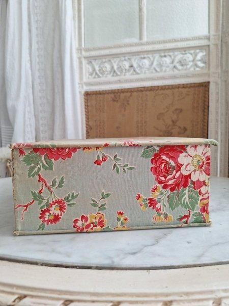 アンティークカルトナージュボックス - ANTIQUE LEAVES アンティークカルトナージュボックス - ANTIQUE LEAVES