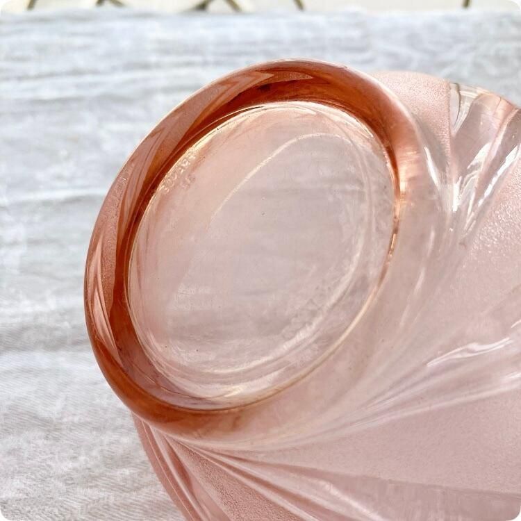 フランス製1920年代ピンクガラスボウル