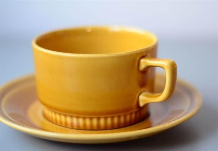 ベルギー BOCH ボッホ キャメル色 カップ&ソーサー ベルギー BOCH ボッホ キャメル色 カップ&ソーサー