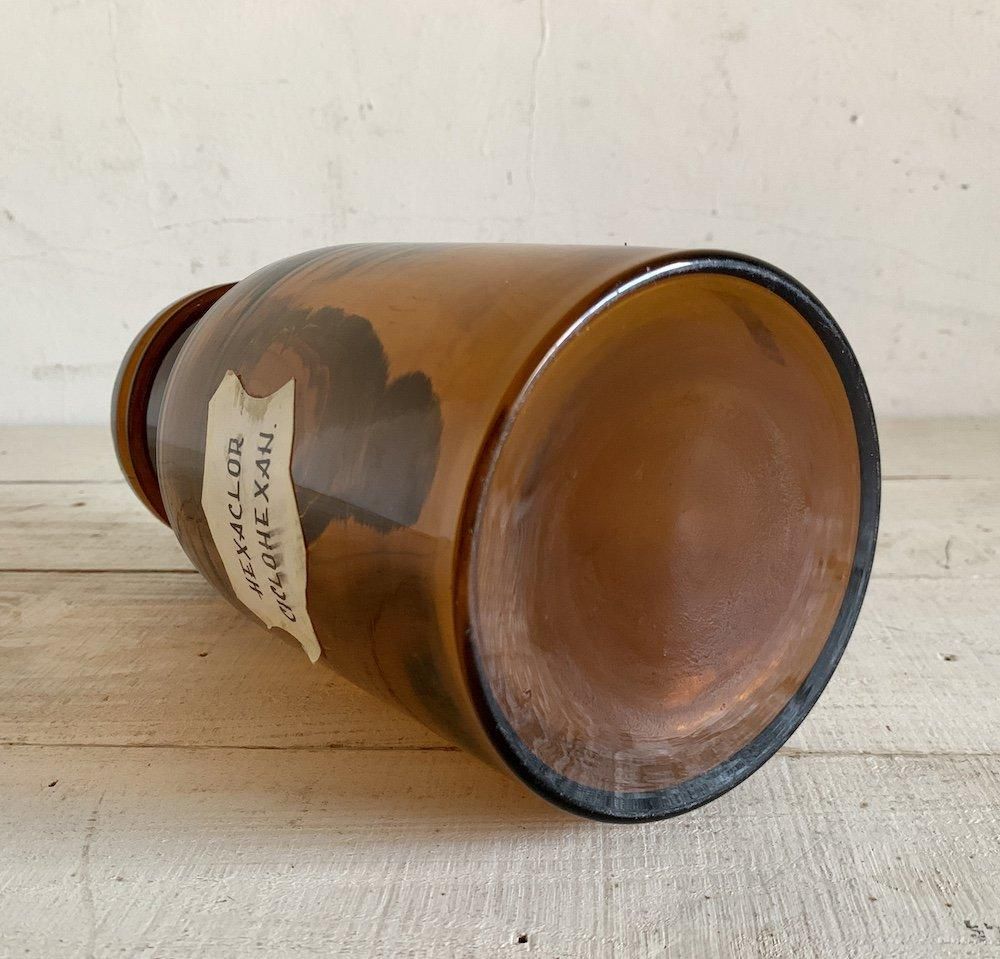 フランス製アンティークの存在感ある薬品瓶