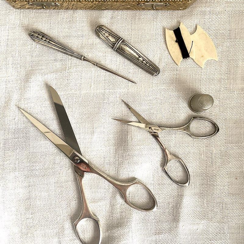 アール・デコの美しさ満載！ソーイングセット 裁縫セット