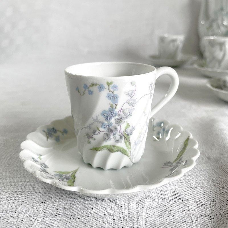 Limoges リモージュ ラヴィエとカップのセット　フランスヴィンテージ Limoges リモージュ ラヴィエとカップのセットフランスヴィンテージ