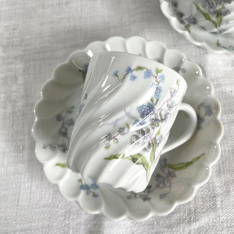 【再値下げ！】フランス　Limoges リモージュ　スタンド付き リモージュアビランドすずらん柄コーヒーカップ＆ソーサー