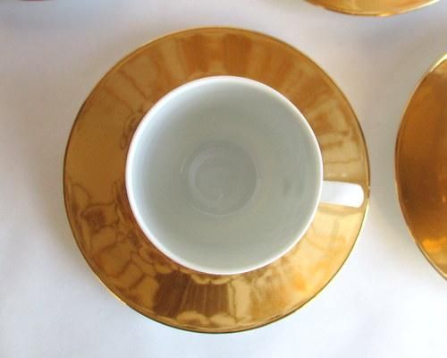 Arabia製デミタスカップ&ソーサー - ANTIQUE LEAVES Arabia製デミタスカップ&ソーサー - ANTIQUE LEAVES