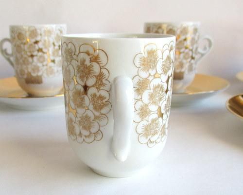 Arabia製デミタスカップ&ソーサー - ANTIQUE LEAVES Arabia製デミタスカップ&ソーサー - ANTIQUE LEAVES
