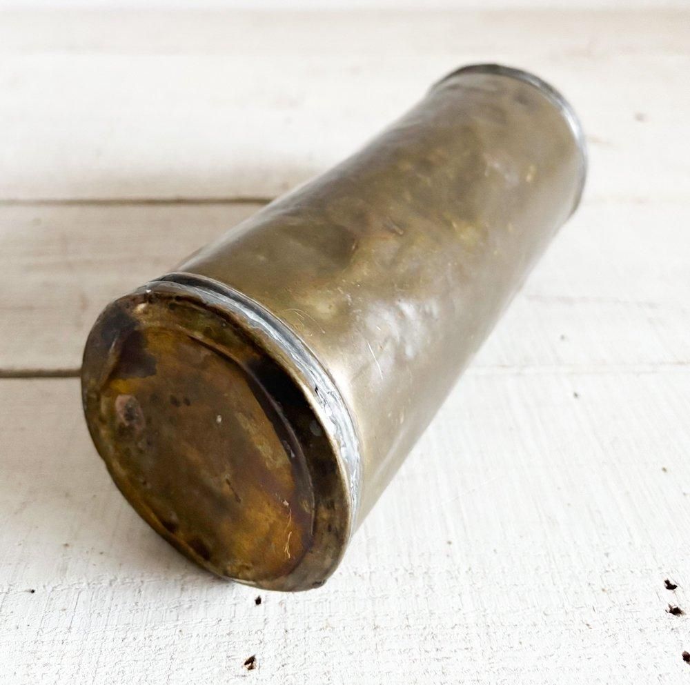 フランス製アンティークの趣ある真鍮水筒