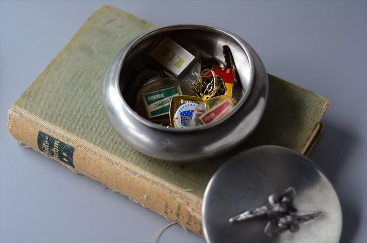 フランス製古い錫のボンボニエール花蓋付きボウル