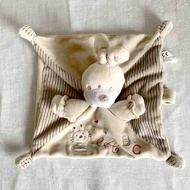 ドゥドゥ Doudou うさぎぬいぐるみ ループ付き フランス