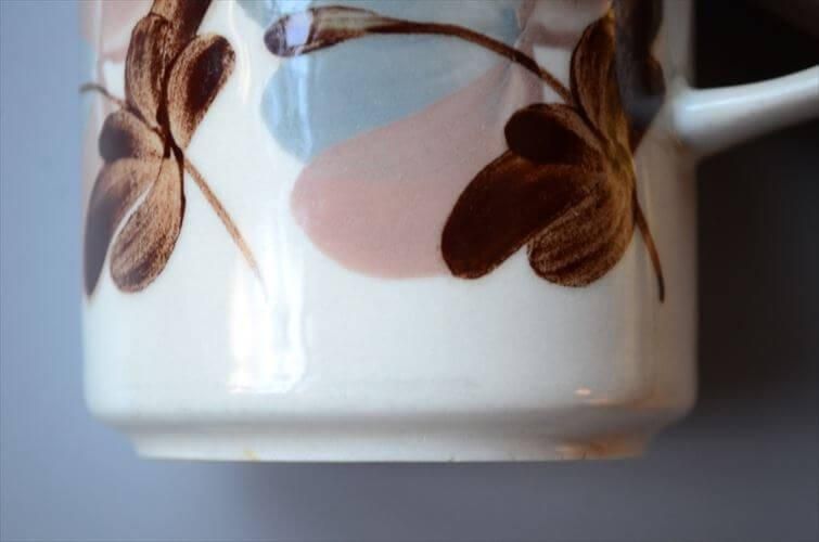 アンティークフィンランド製カップソーサー 希少な花柄