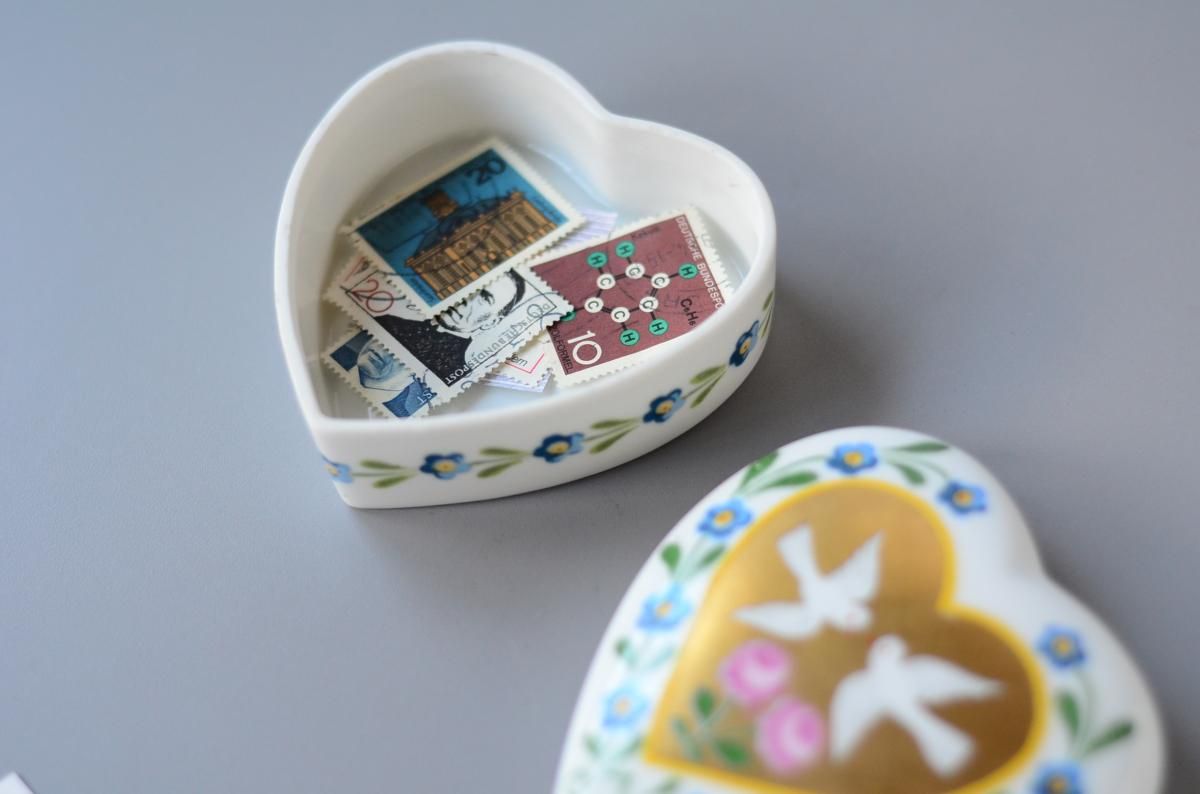 フランス1900s'ボンボニエール エナメルハンドペイント(花絵) フランス1900s'ボンボニエール エナメルハンドペイント(花絵) - メルカリ