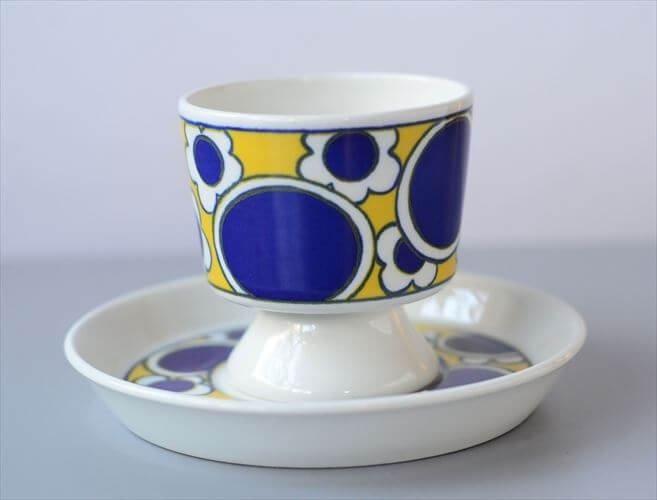 ヴィンテージフィンランド製デミタスカップ 鮮やかな色使い