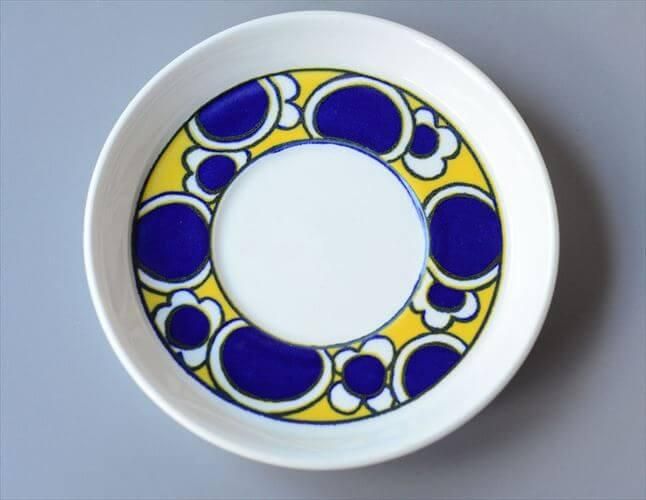 ヴィンテージフィンランド製デミタスカップ 鮮やかな色使い