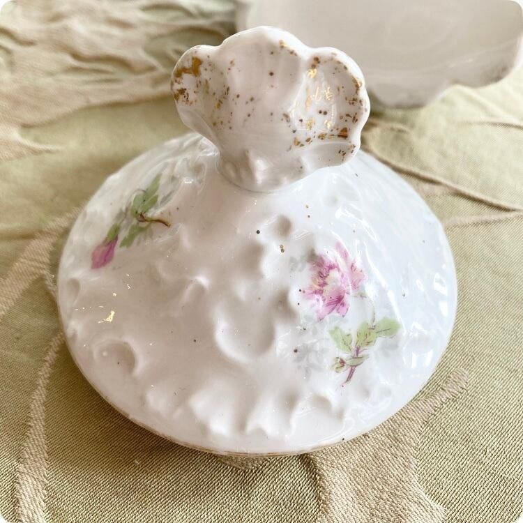 フランス製愛らしい花柄のアンティークシュガーポット