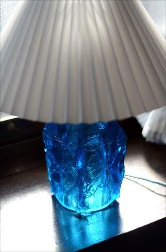 デンマーク製AVIALIGHT社マリンブルーガラスデスクランプ