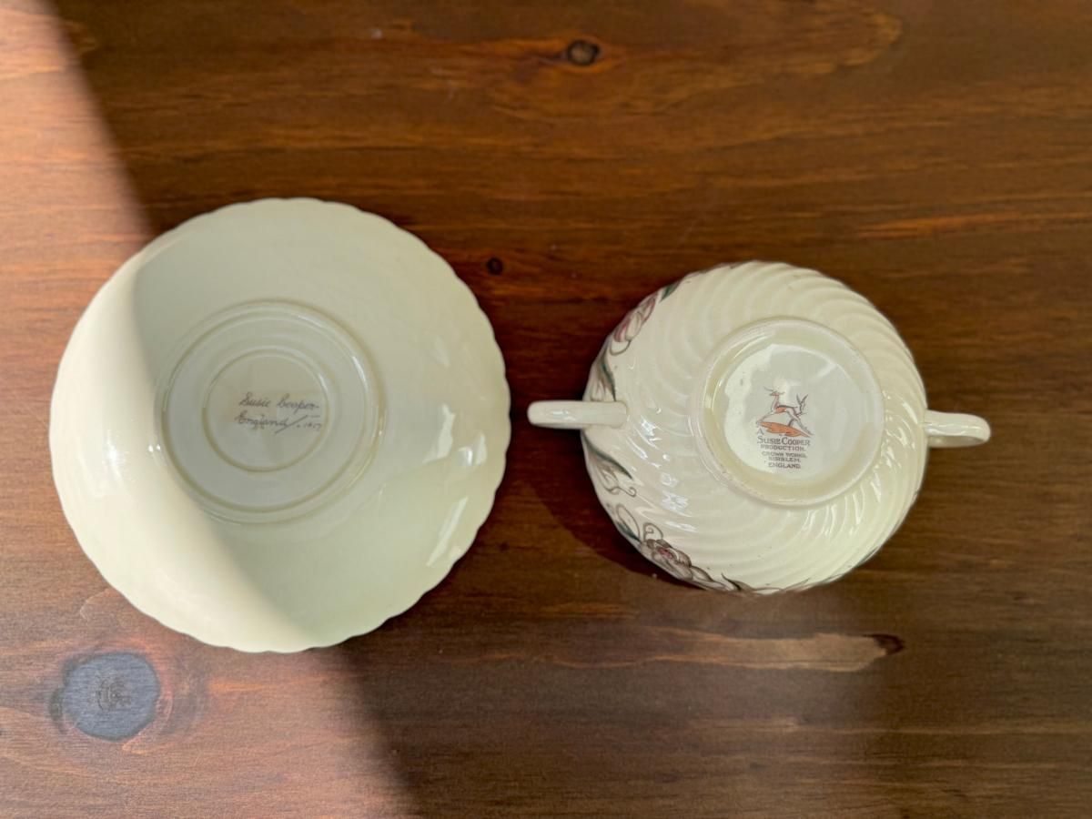 英国製アンティーク ピンク薔薇柄 スージー・クーパー スープカップ