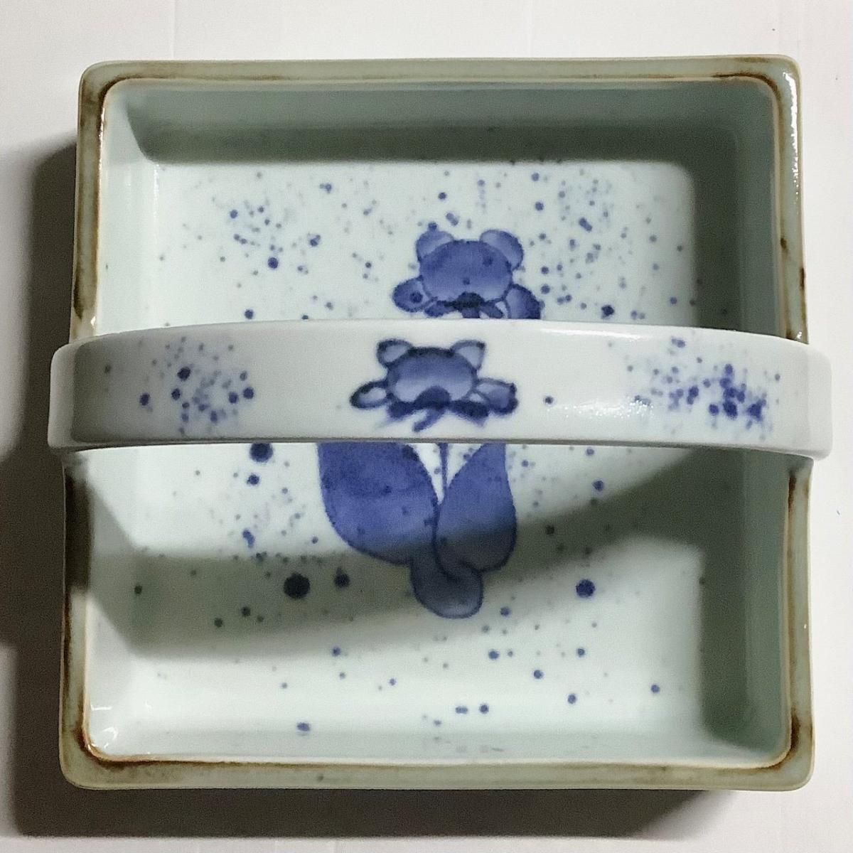 花と葉の浮き彫り陶器皿 昭和の希少な取手付き吹き墨角皿 朝顔