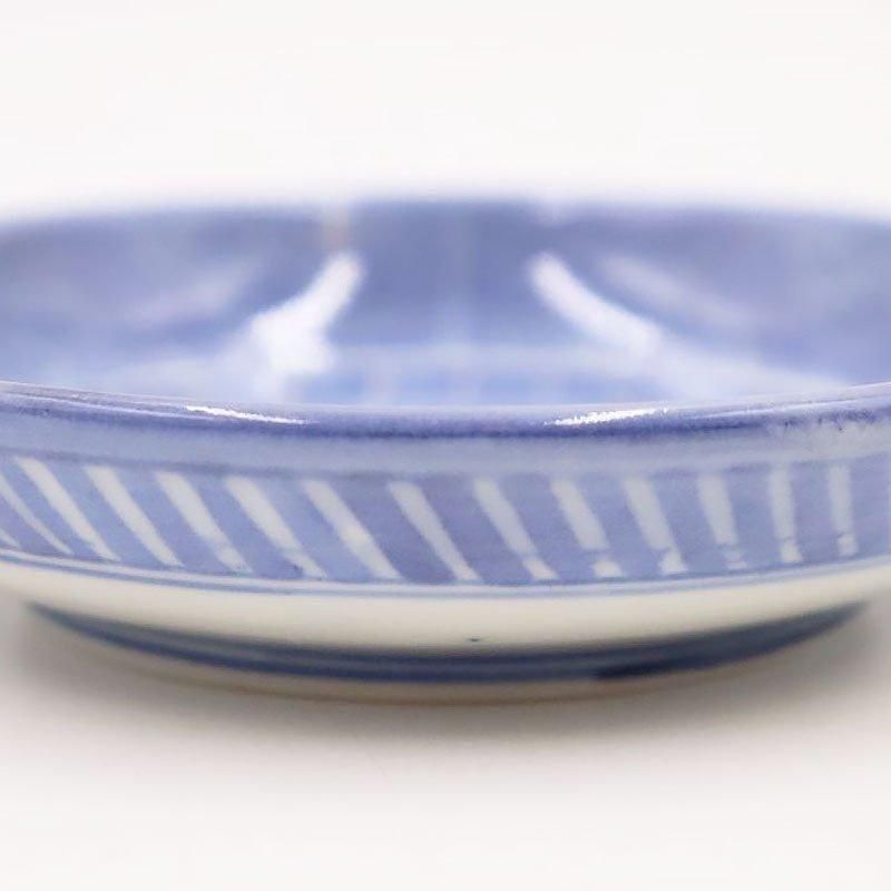 アンティーク伊万里染付小皿 鯉の滝のぼり青海波