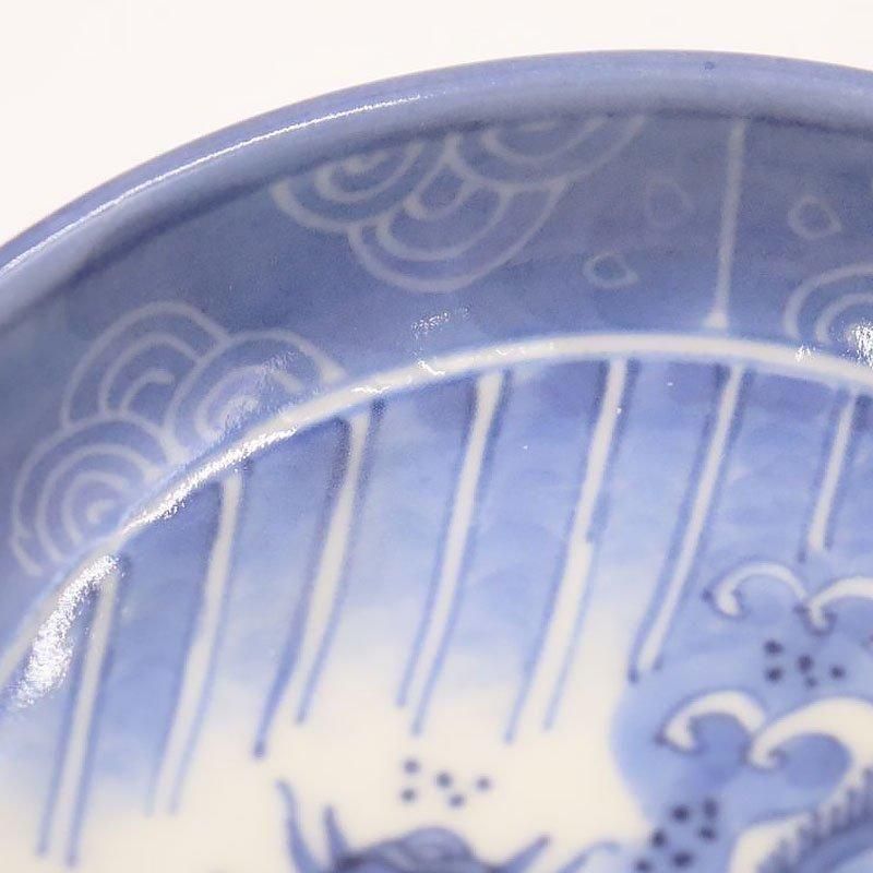 アンティーク伊万里染付小皿 鯉の滝のぼり青海波