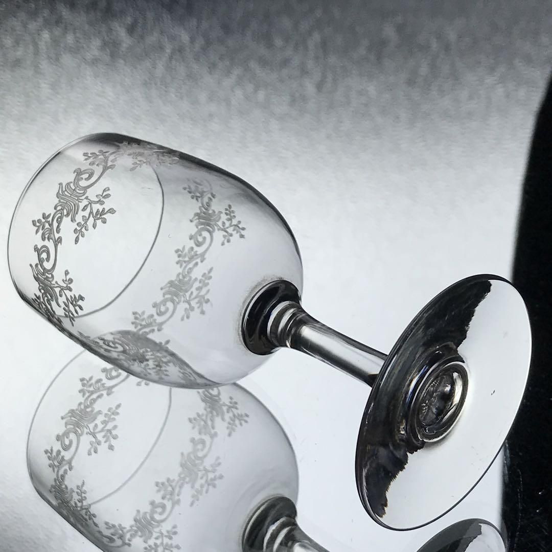 アンティークバカラ製セヴィーヌ文筆家名の繊細エッチングワイン