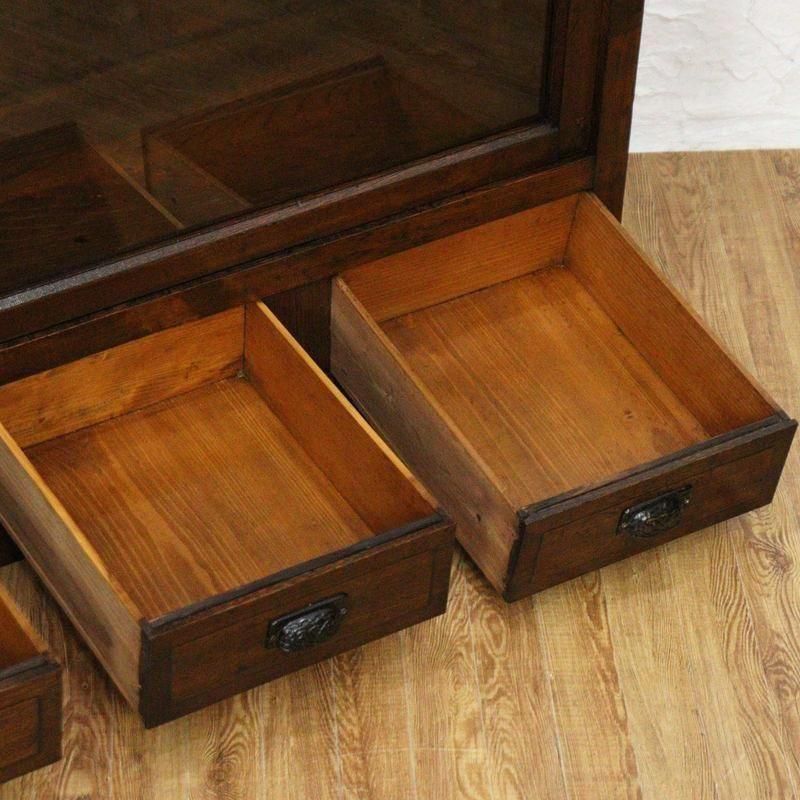 大正昭和のケヤキ製四尺引戸食器棚