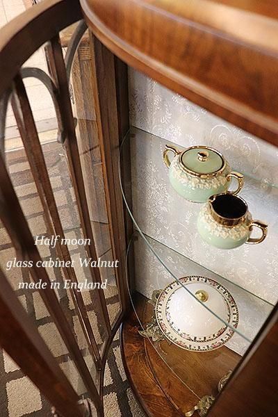 英国製ハーフムーンキャビネット｜1930'sガラスキャビネット