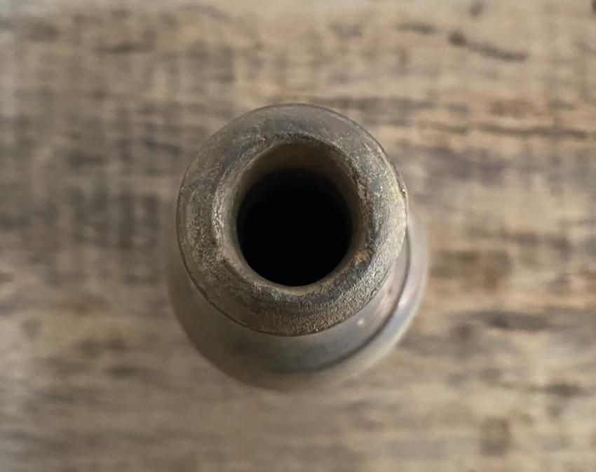 フランス製アンティーク陶器ボトルの存在感