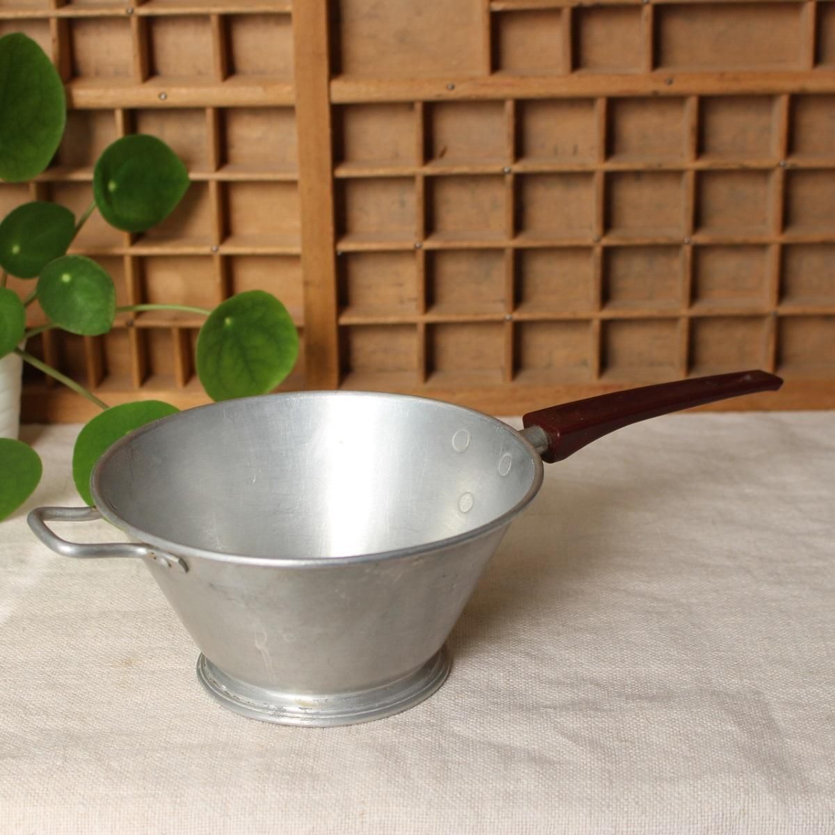 ビンテージLE CREUSET ホーロー鋳物片手鍋 ソースパン Enzo Mari ビンテージLE CREUSET ホーロー鋳物片手鍋 ソースパン Enzo Mari