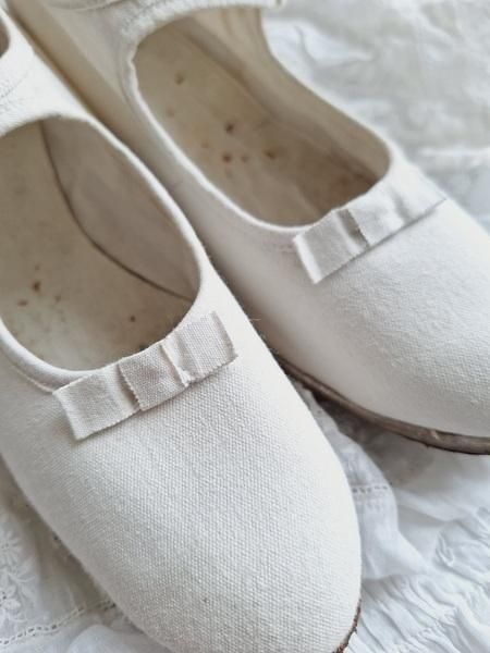 アンティークコミュニオンシューズ - ANTIQUE LEAVES