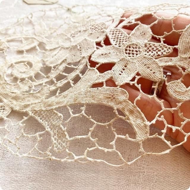 フランスアンティーク布花ローズとレースのドイリー 0924J ホビー