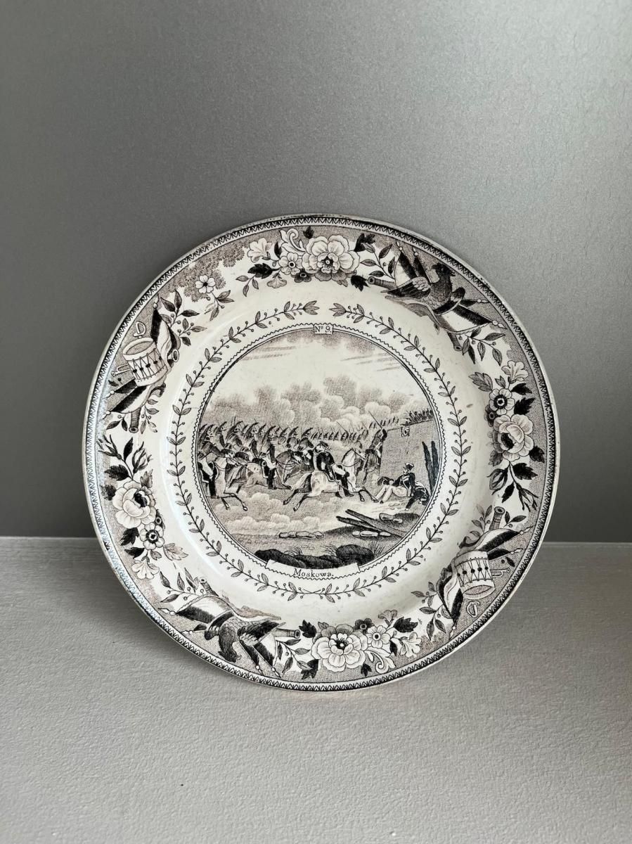 定番の中古商品 フランス アンティーク モントロー ナポレオン戦争絵皿 食器