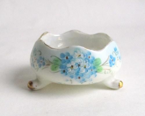 スウェーデンGustavsberg製灰皿 - ANTIQUE LEAVES スウェーデンGustavsberg製灰皿 - ANTIQUE LEAVES