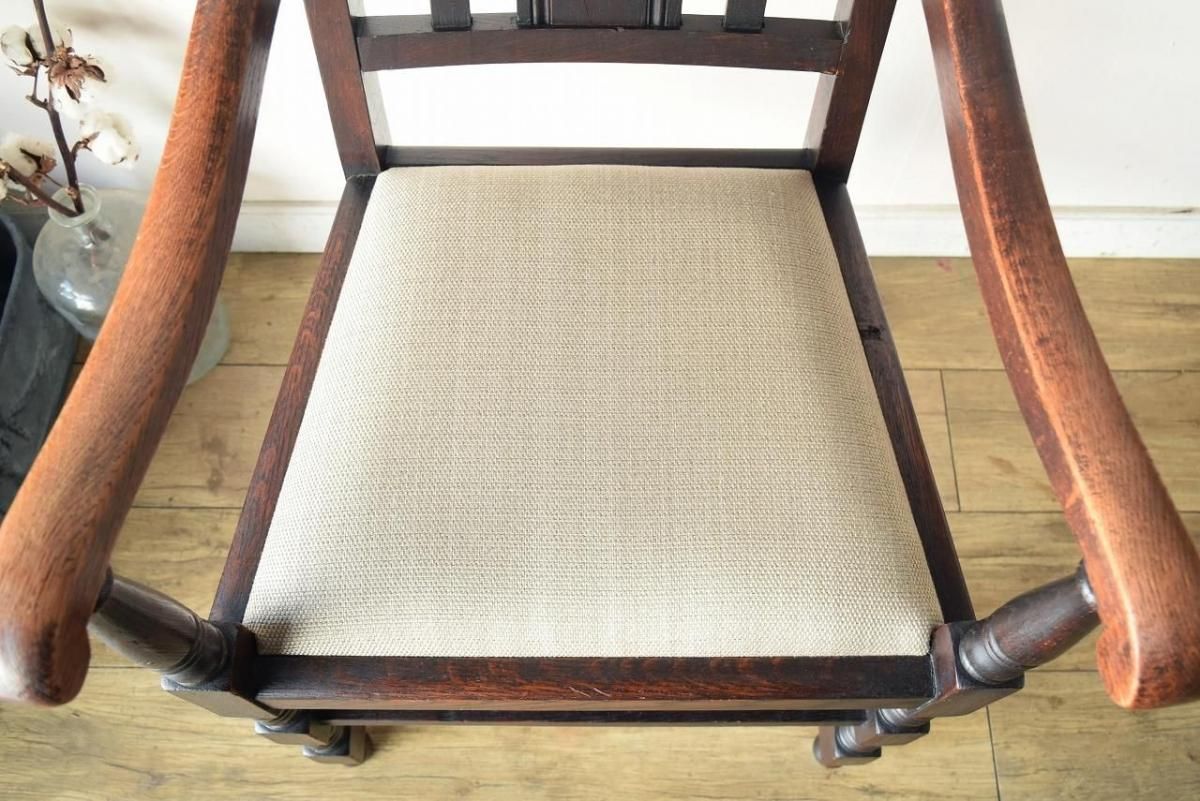 レトロ アームチェア CAGUUU ウッドアームスクエアソファチェア クラシックデザイン