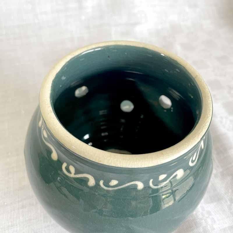 つぼ 緑の穴あき壺 ポプリベース ドライフラワーベース アルザス