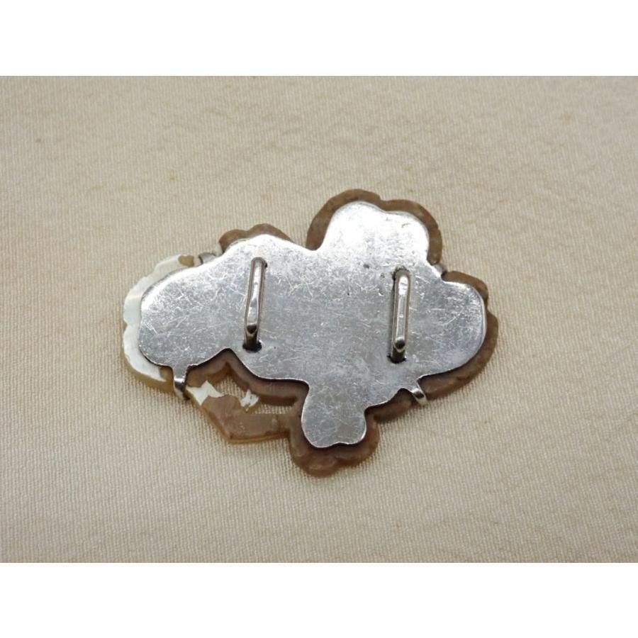 アンティーク 貝彫刻 「梅」 帯留