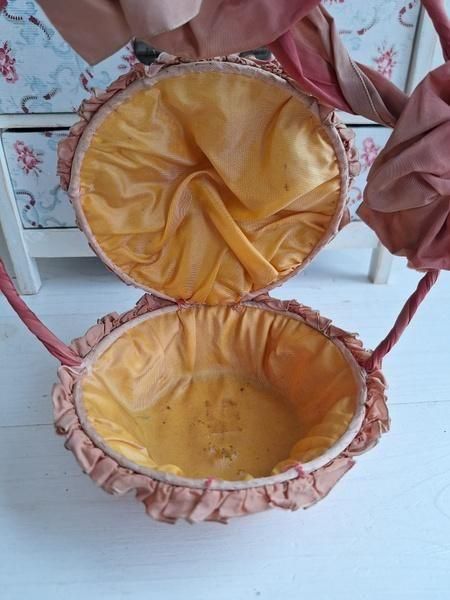 アンティークハーフドール - アンティークモール＆蚤の市情報サイト